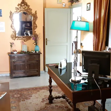 فندق مبيت وإفطار Cavour Il Conte Camillo 4*