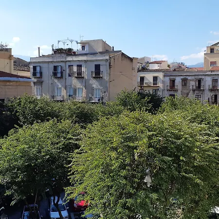فندق مبيت وإفطار Cavour Il Conte Camillo 4*