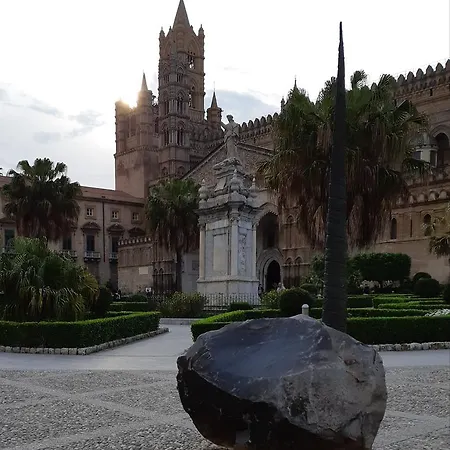 לינה וארוחת בוקר Cavour Il Conte Camillo פלרמו